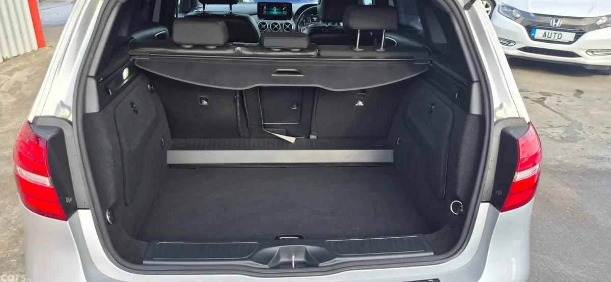Mercedes-Benz B-Class MPV, Petrol, 2016, Silver