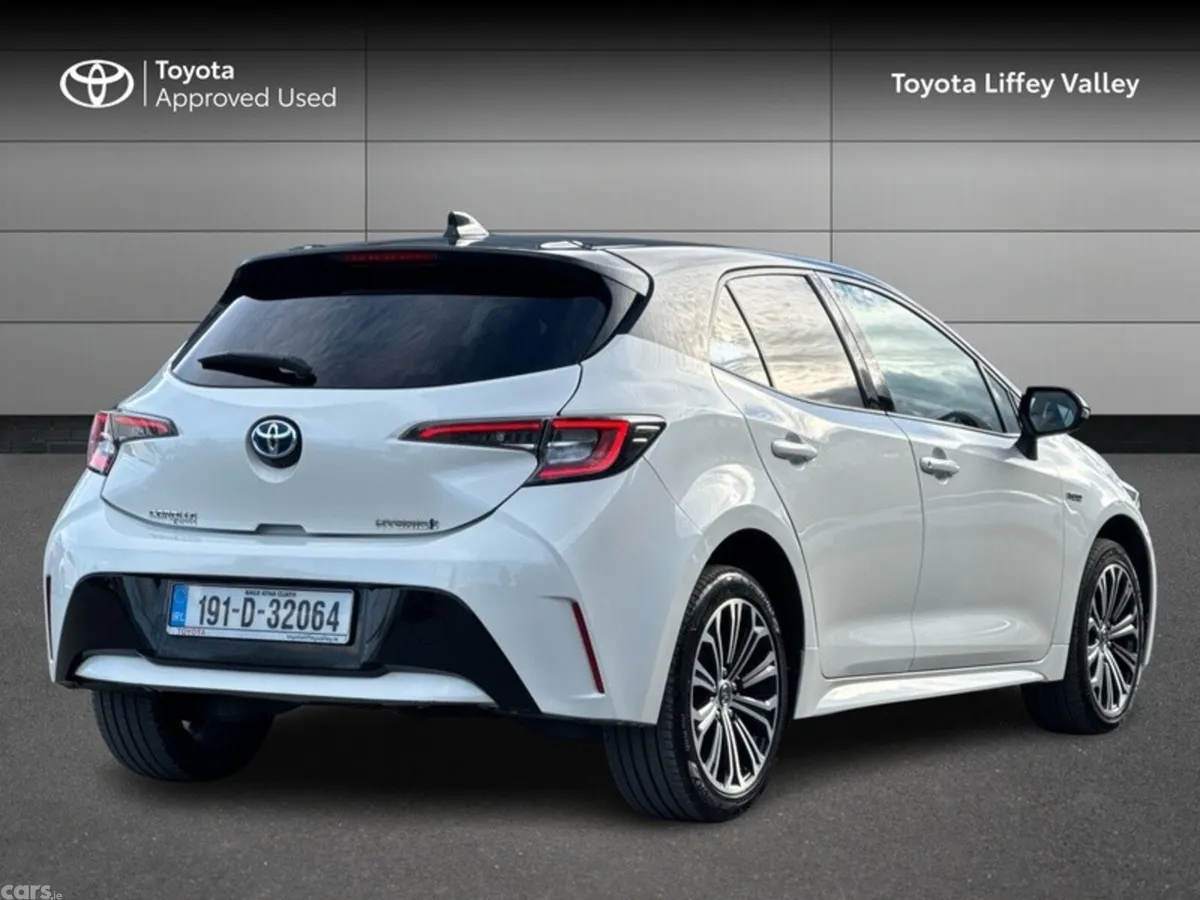 Toyota Corolla Hatchback, Petrol Hybrid, 2019, White
