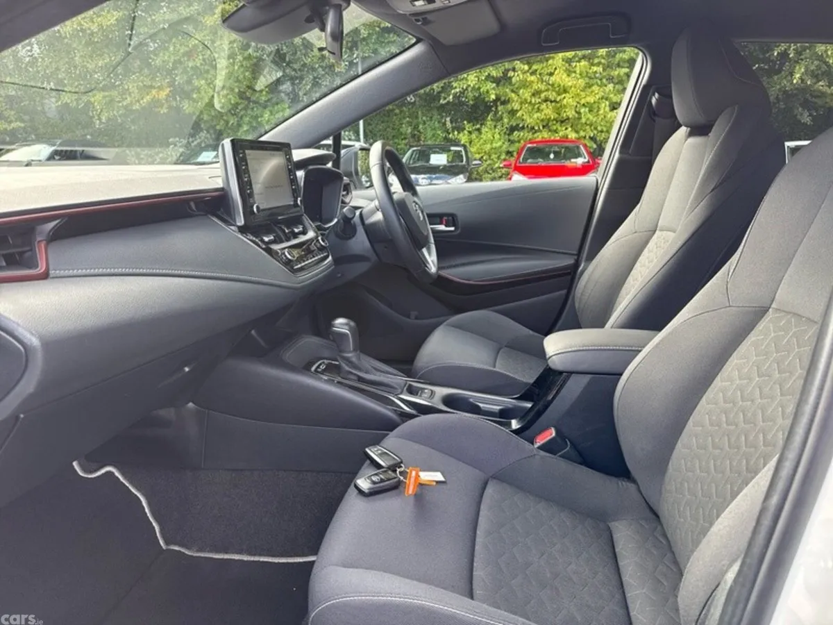 Toyota Corolla Hatchback, Petrol Hybrid, 2019, White