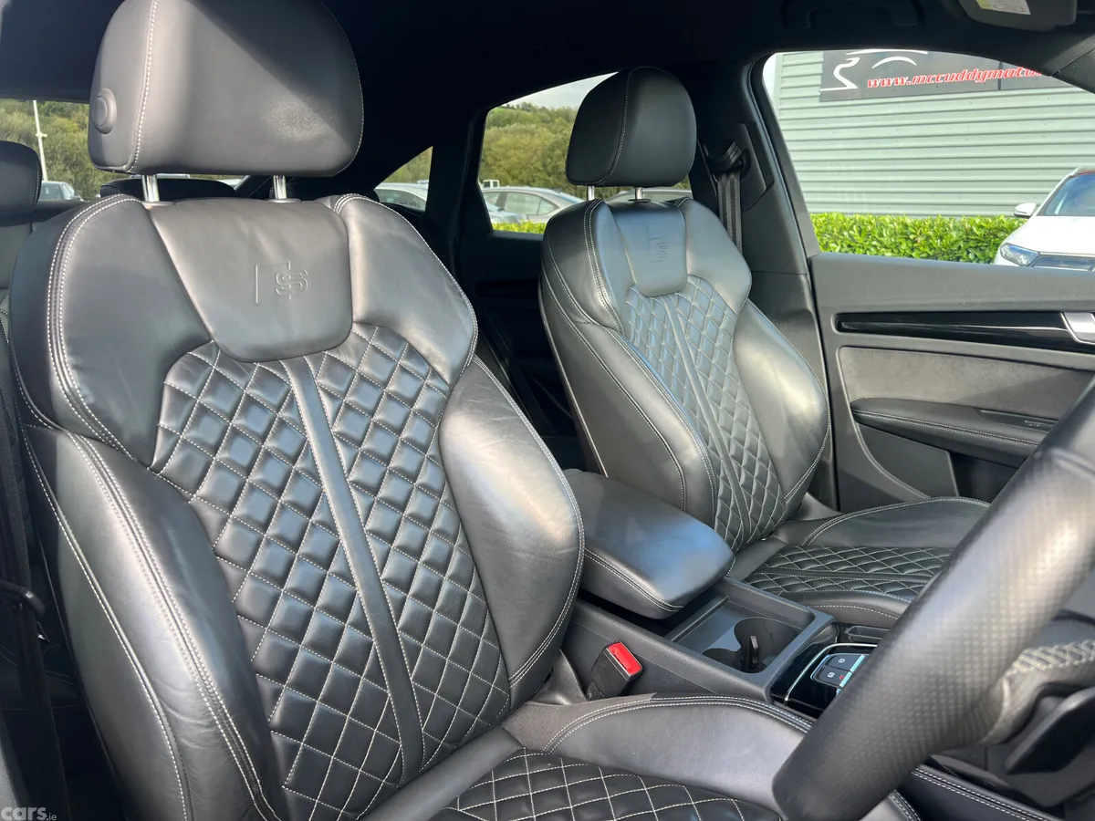 Audi Q5 SUV, Petrol Plug-in Hybrid, 2023, Grey