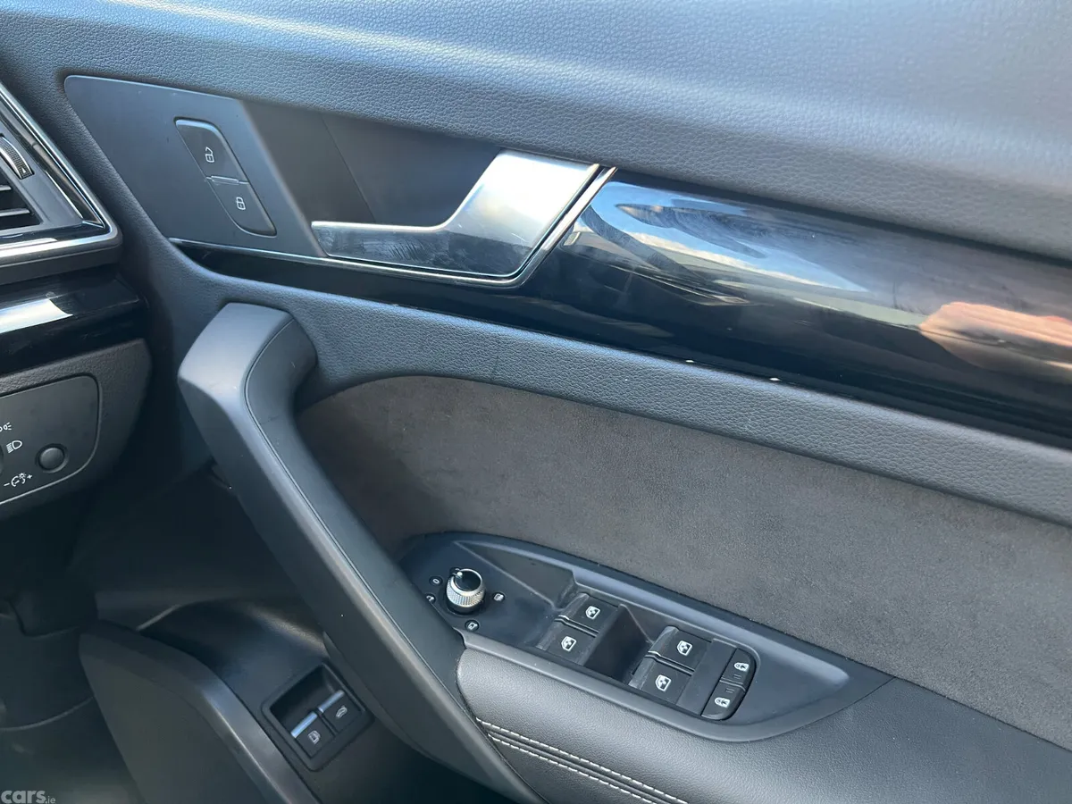 Audi Q5 SUV, Petrol Plug-in Hybrid, 2023, Grey