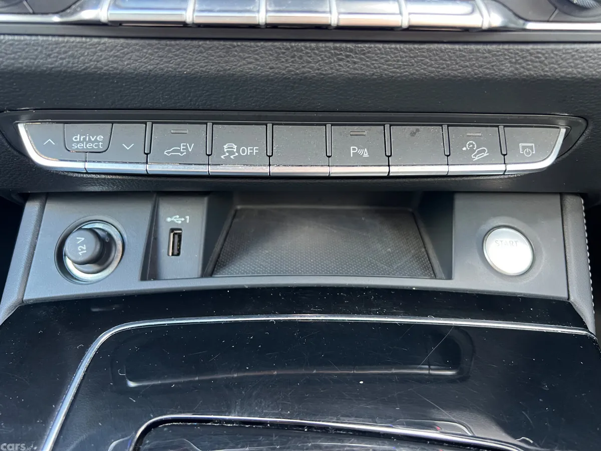 Audi Q5 SUV, Petrol Plug-in Hybrid, 2023, Grey