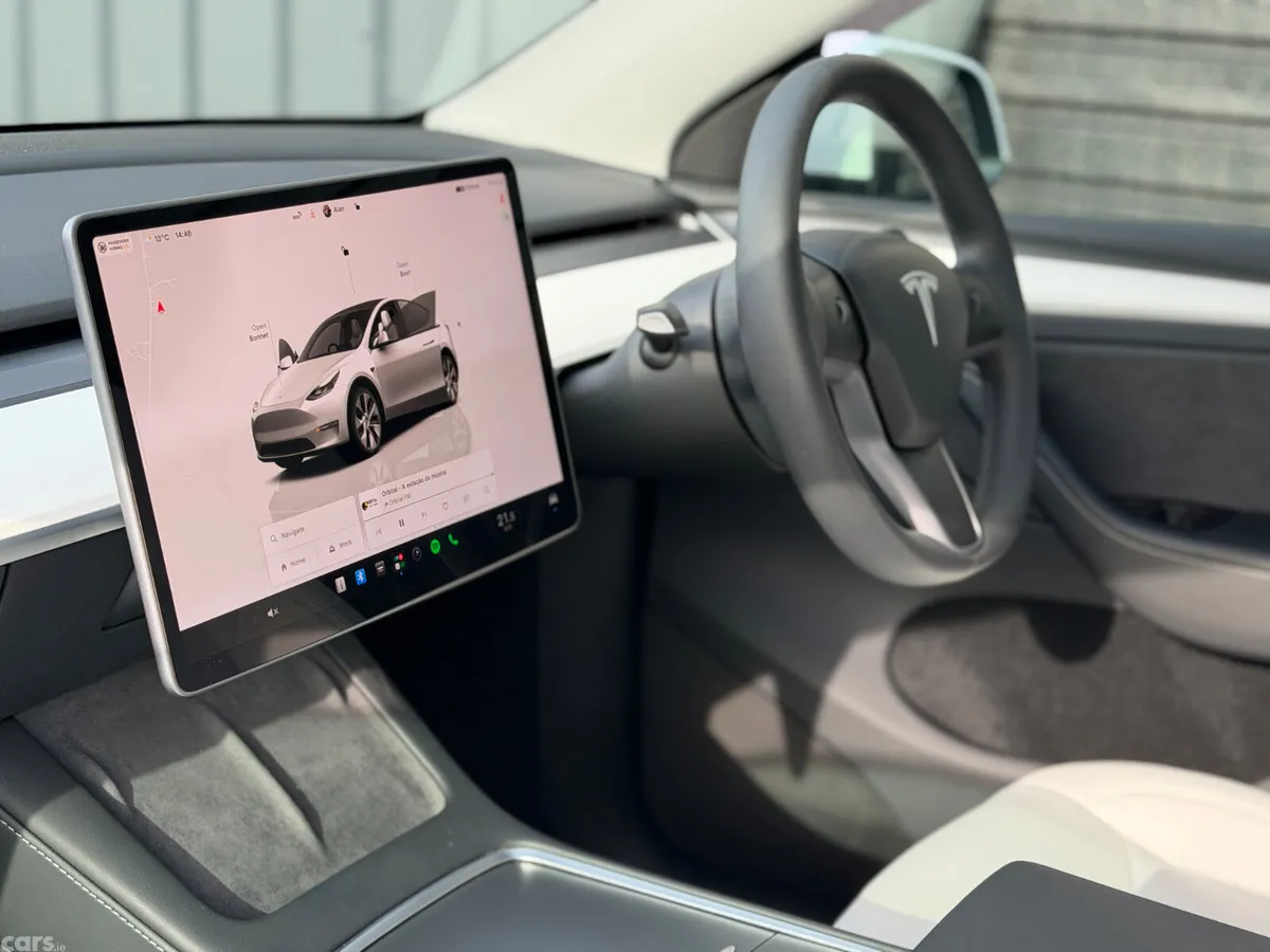 Tesla Model Y SUV, Electric, 2024, White