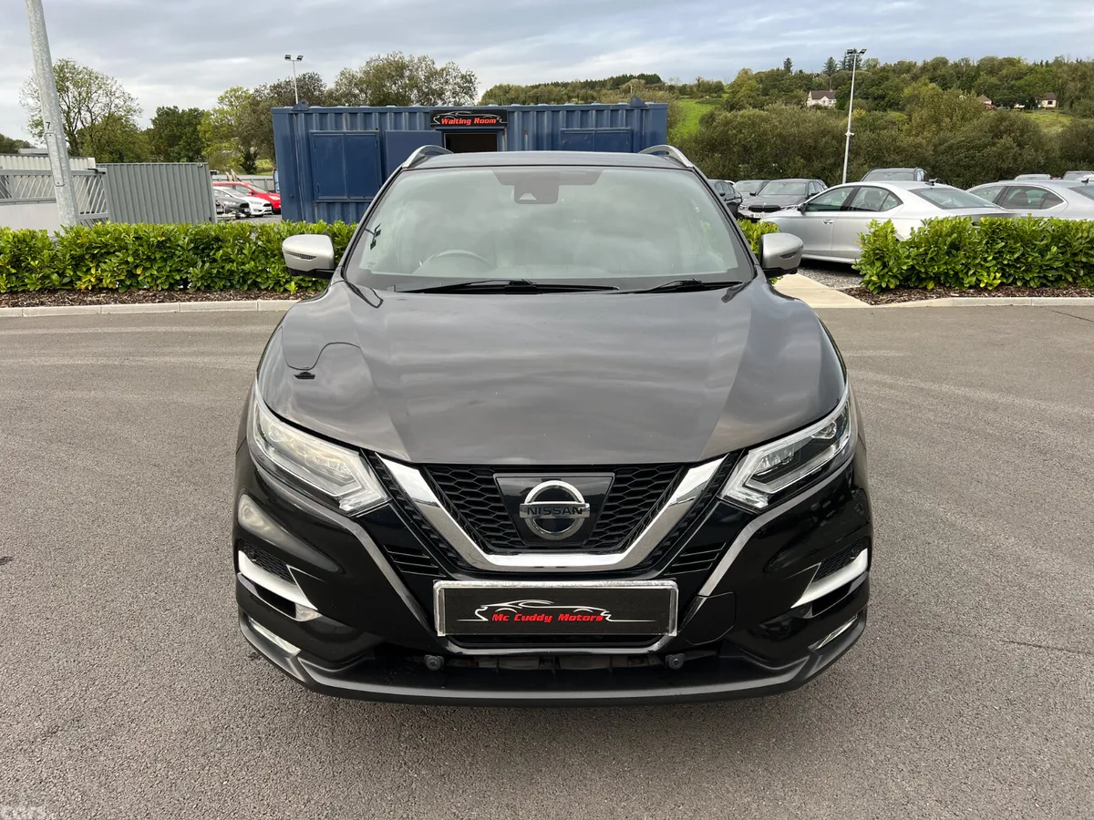 Nissan Qashqai SUV, Diesel, 2018, Black
