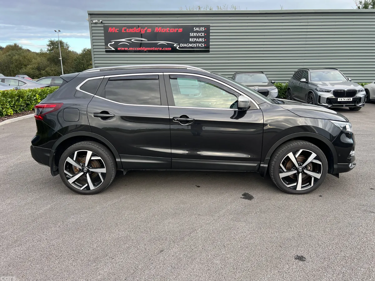 Nissan Qashqai SUV, Diesel, 2018, Black