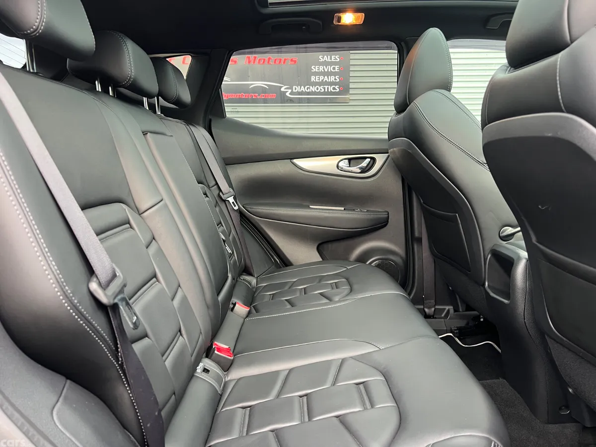 Nissan Qashqai SUV, Diesel, 2018, Black