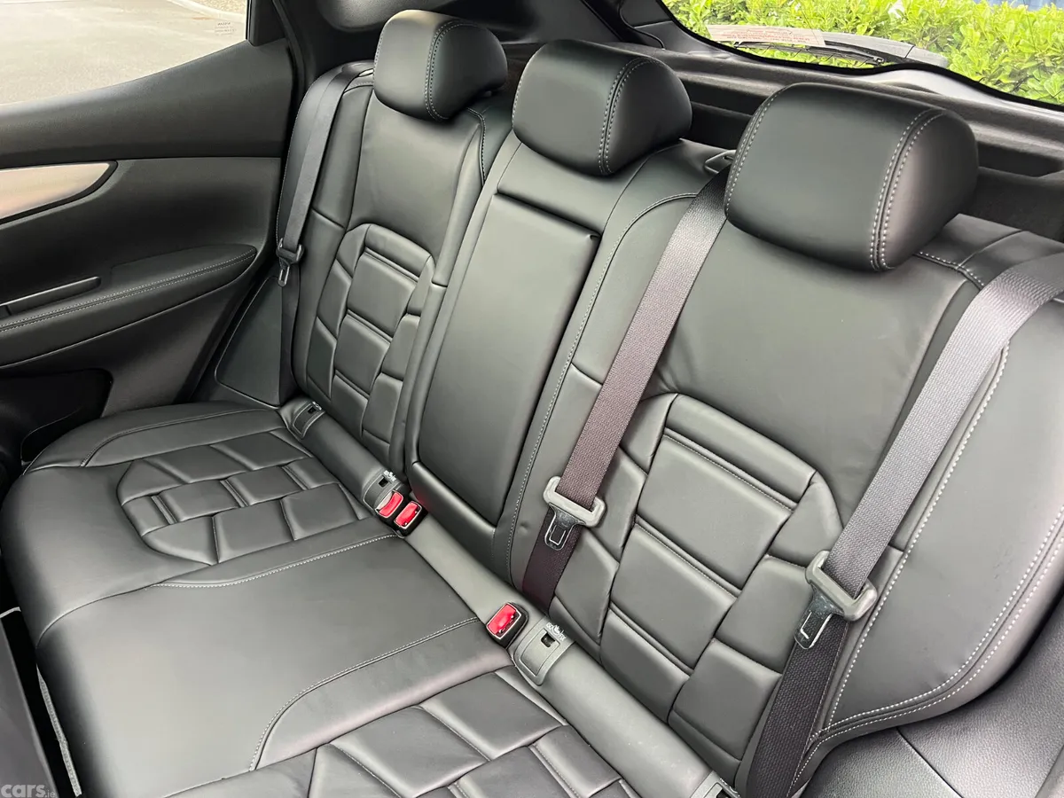 Nissan Qashqai SUV, Diesel, 2018, Black