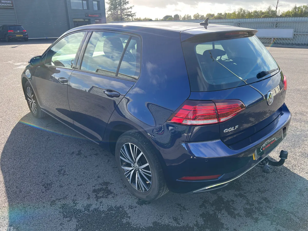 Volkswagen Golf Hatchback, Diesel, 2018, Blue