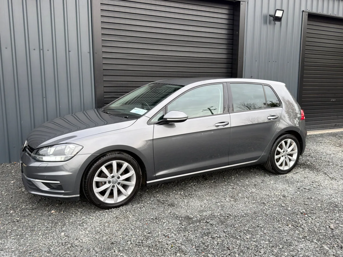 Volkswagen Golf Estate, Petrol, 2019, Grey