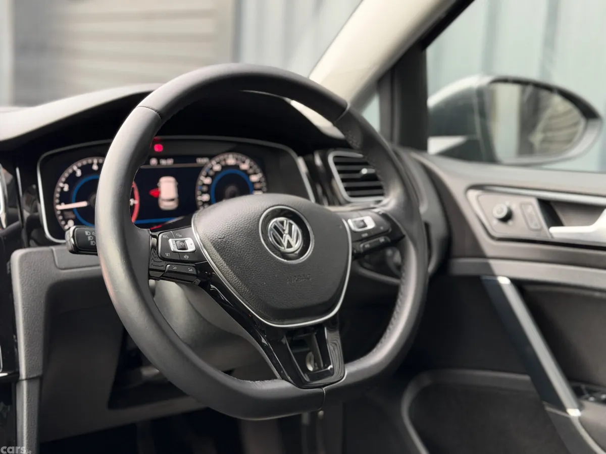 Volkswagen Golf Estate, Petrol, 2019, Grey