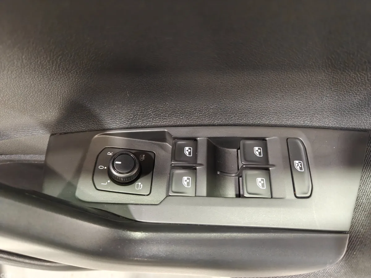 Volkswagen Polo Hatchback, Petrol, 2019, White