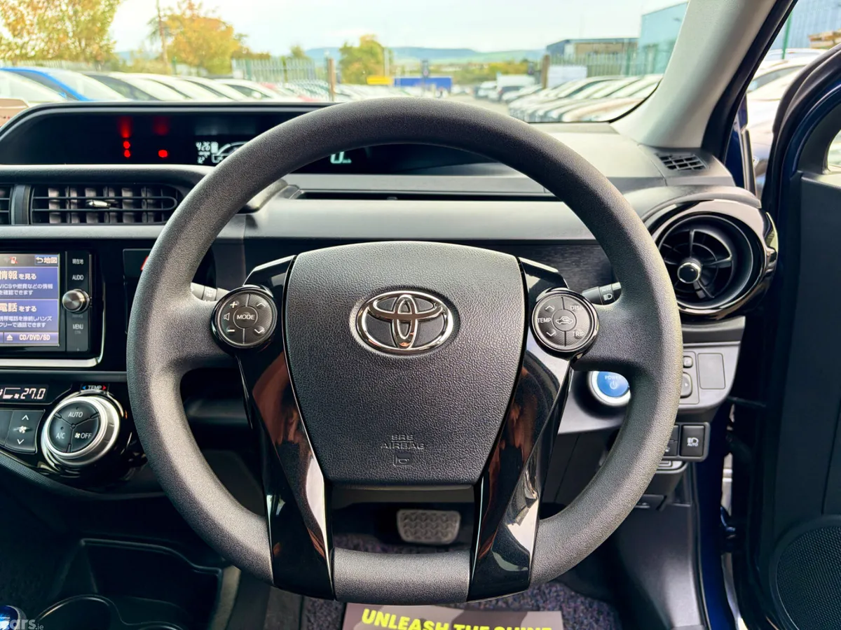 Toyota Aqua Hatchback, Petrol Hybrid, 2017, Blue