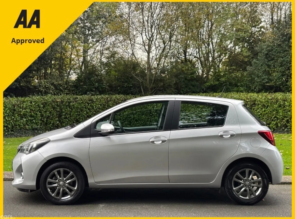 Toyota Yaris Hatchback, Petrol, 2016, Grey
