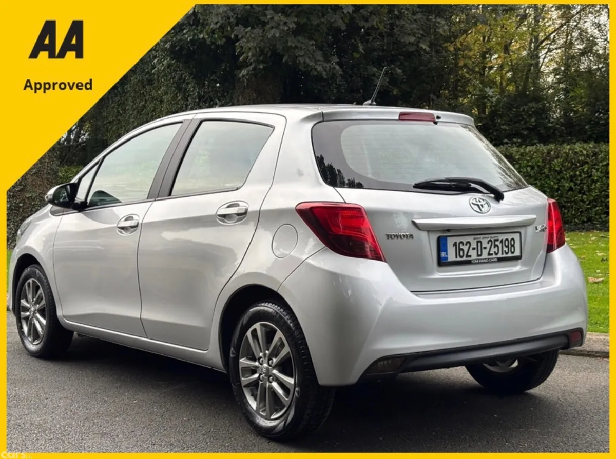 Toyota Yaris Hatchback, Petrol, 2016, Grey
