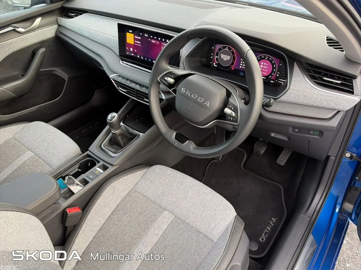 Skoda Octavia Saloon, Diesel, 2026, Blue