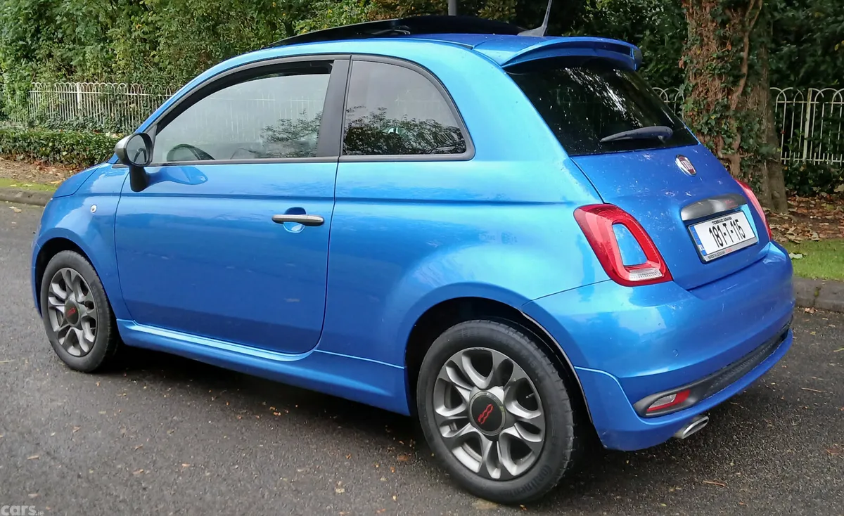 Fiat 500 Hatchback, Petrol, 2018, Blue