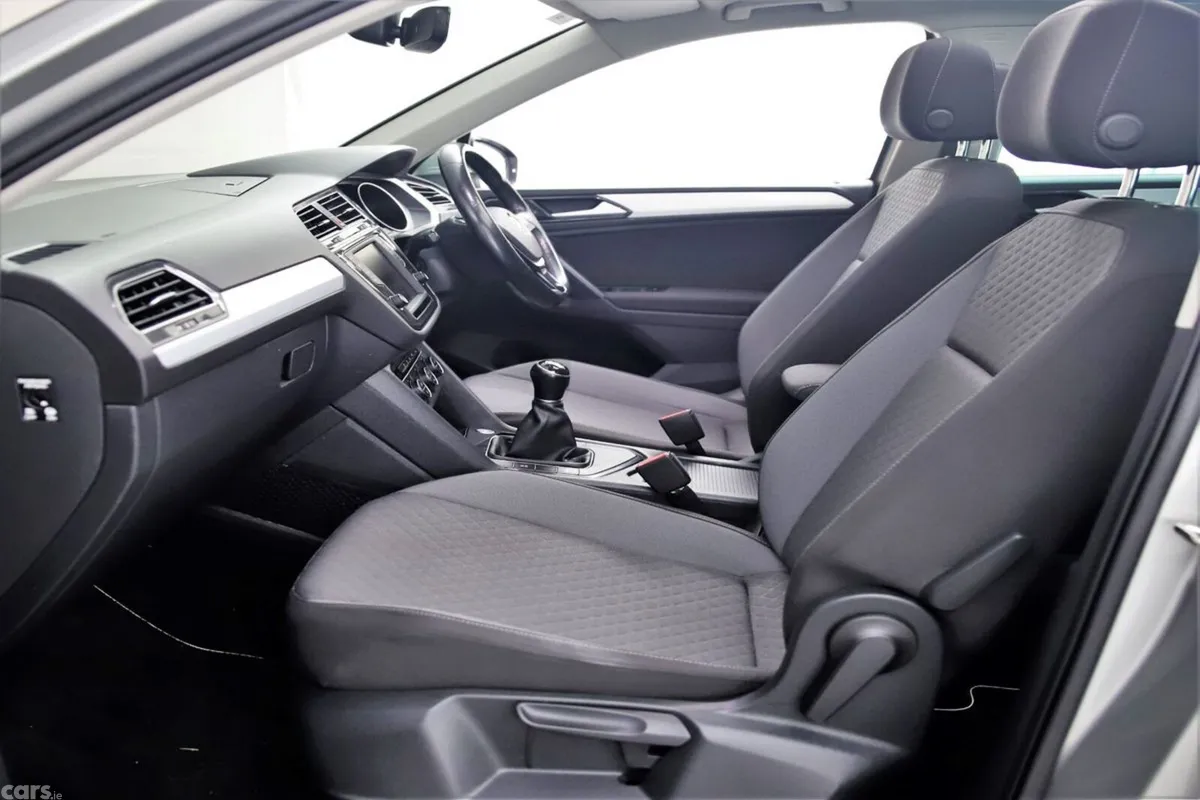 Volkswagen Tiguan SUV, Diesel, 2017, Grey