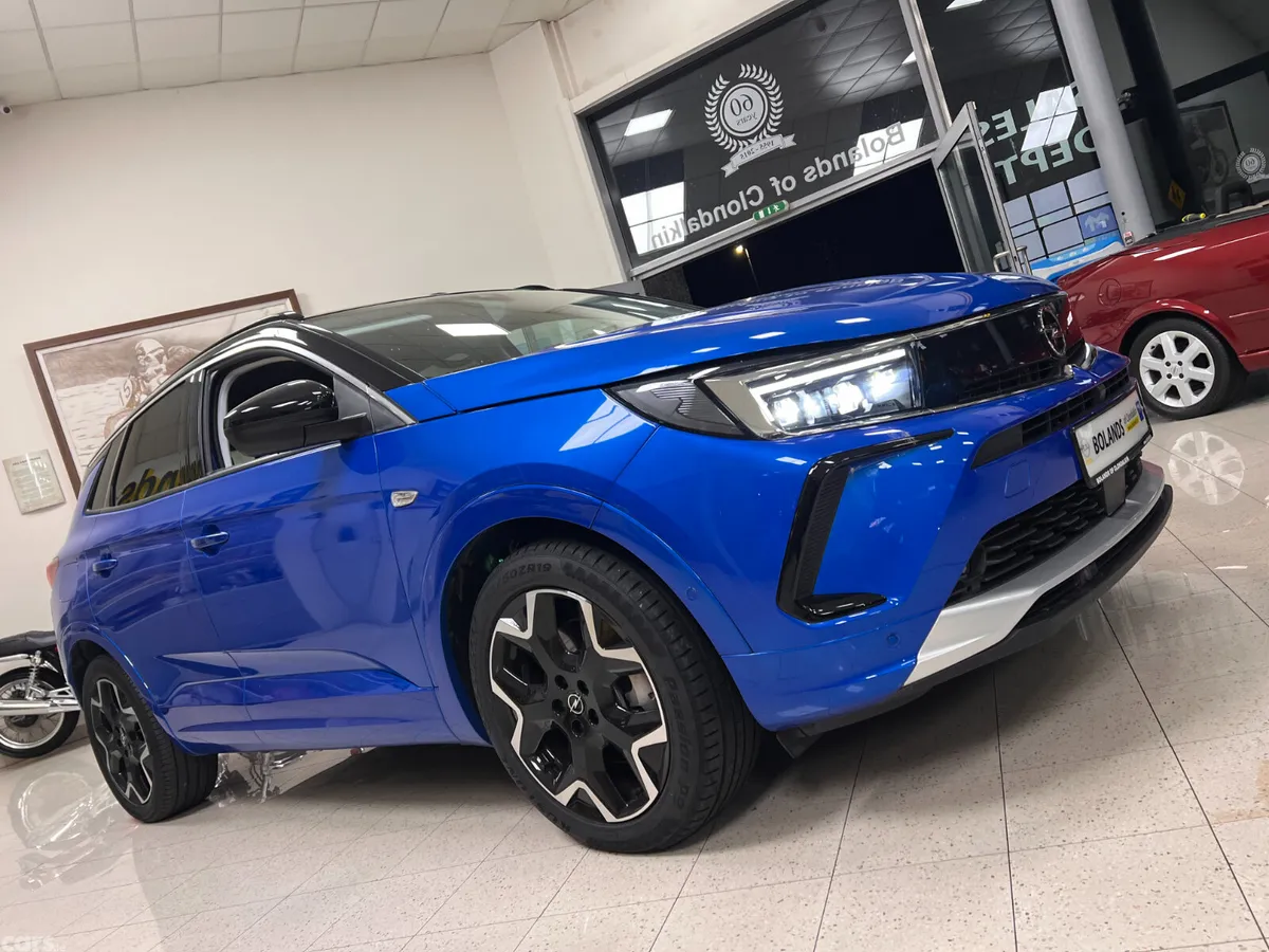 Opel Grandland X SUV, Petrol Plug-in Hybrid, 2023, Blue