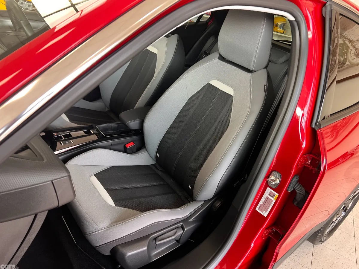 Opel Mokka SUV, Electric, 2025, Red