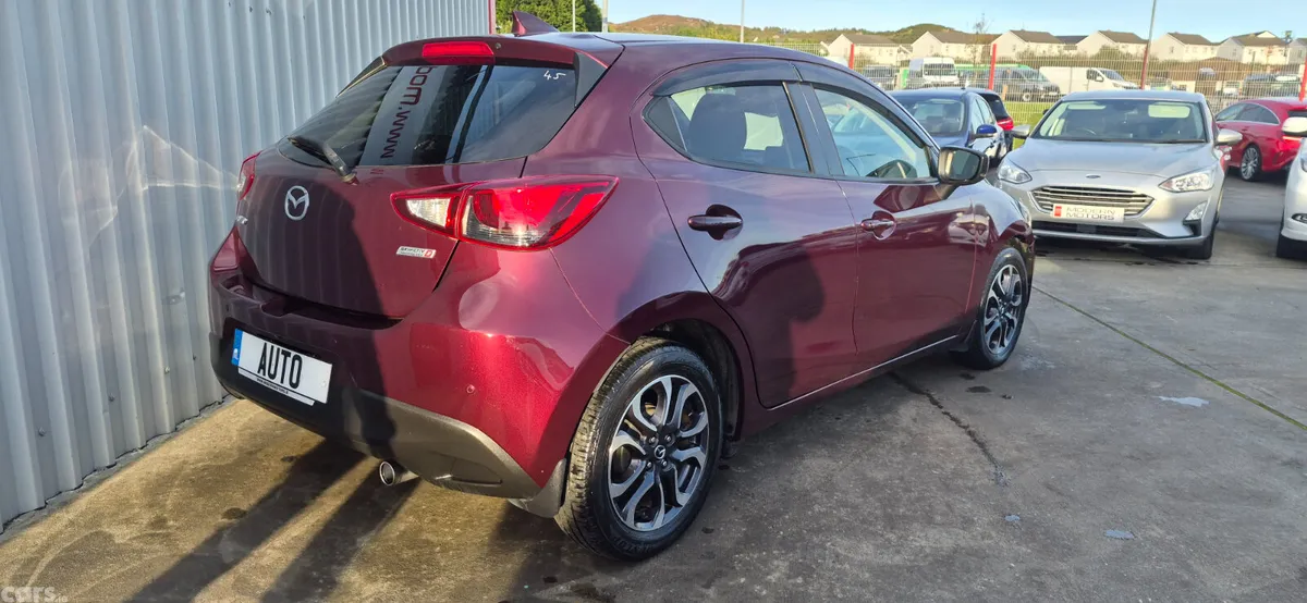 Mazda Mazda2 Hatchback, Diesel, 2017, Red
