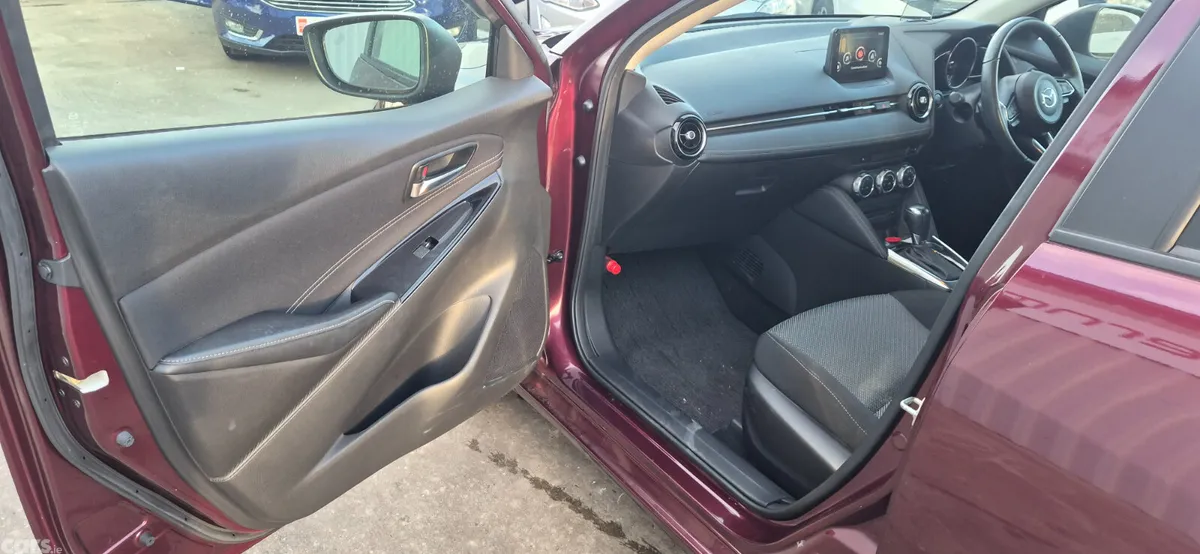 Mazda Mazda2 Hatchback, Diesel, 2017, Red