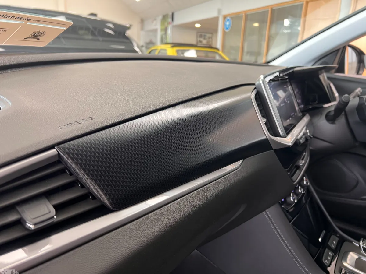 Opel Grandland X SUV, Petrol Plug-in Hybrid, 2024, White
