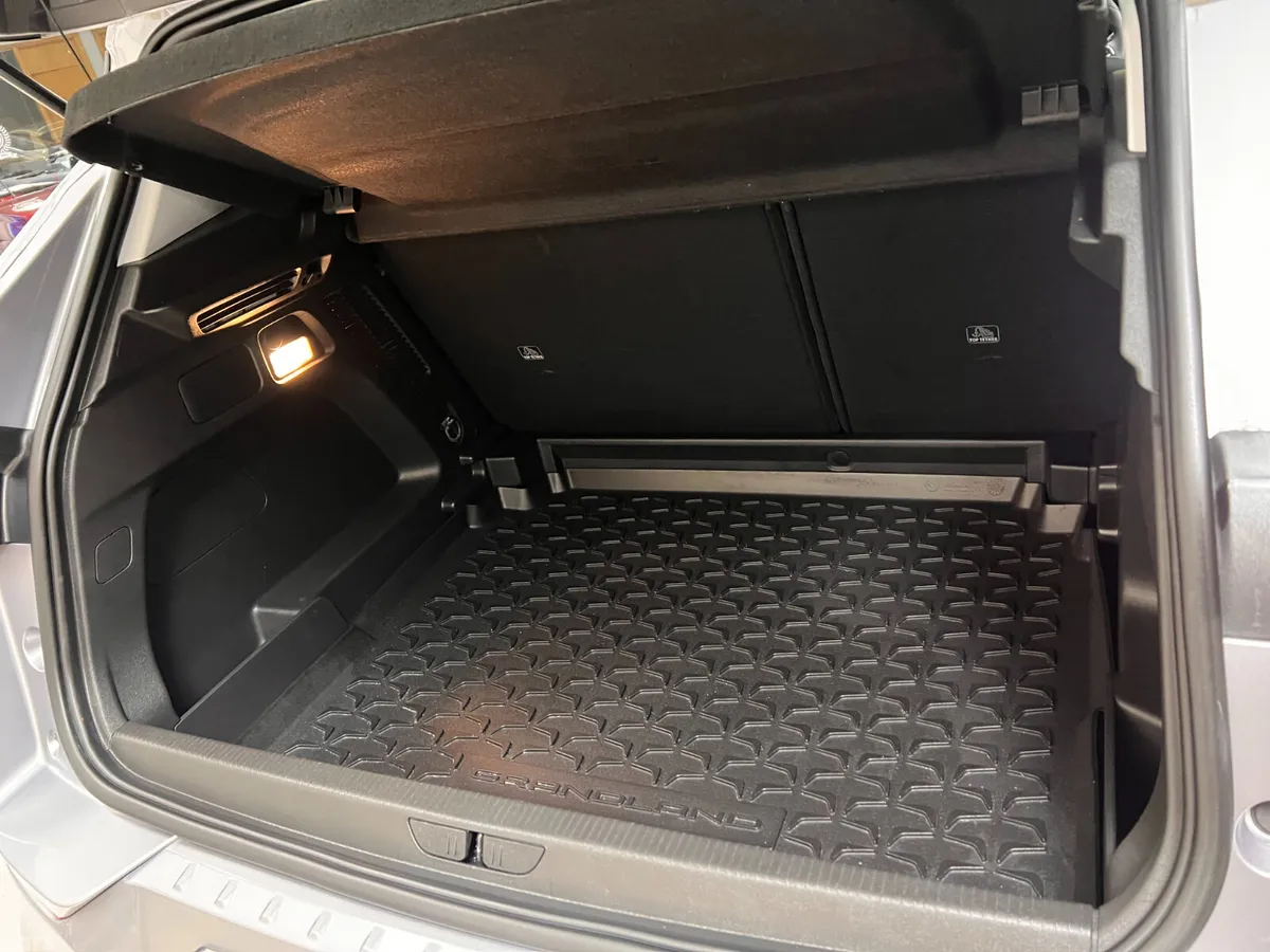 Opel Grandland X SUV, Diesel, 2024, Grey
