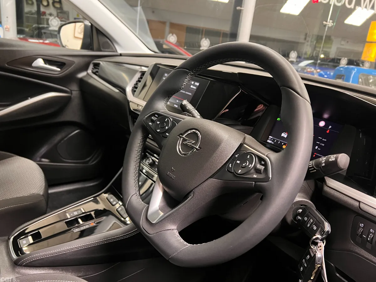 Opel Grandland X SUV, Diesel, 2024, Grey