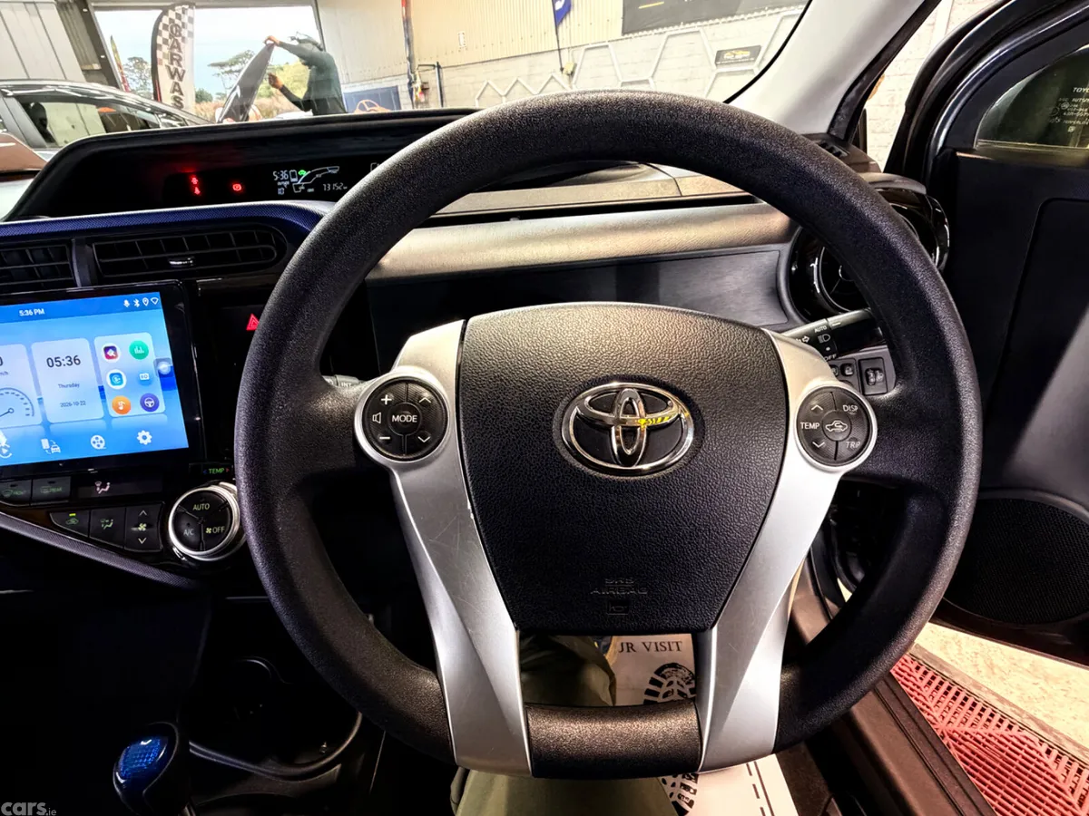 Toyota Aqua Hatchback, Petrol Hybrid, 2016, Grey