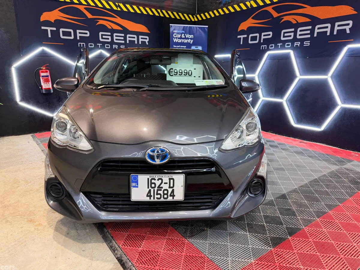 Toyota Aqua Hatchback, Petrol Hybrid, 2016, Grey