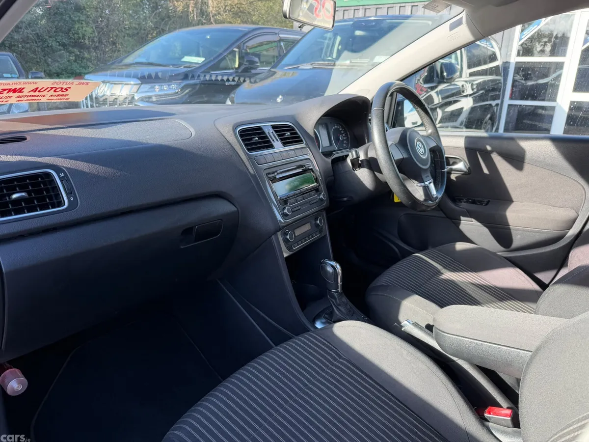 Volkswagen Polo Hatchback, Petrol, 2013, Black