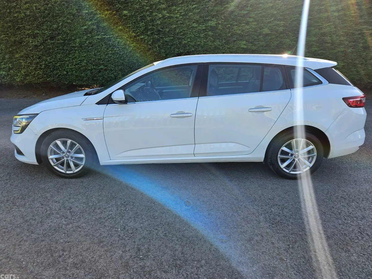 Renault Megane Estate, Diesel, 2017, White