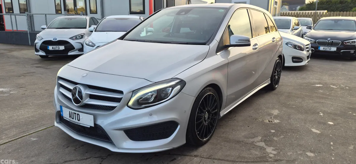 Mercedes-Benz B-Class MPV, Petrol, 2015, Silver