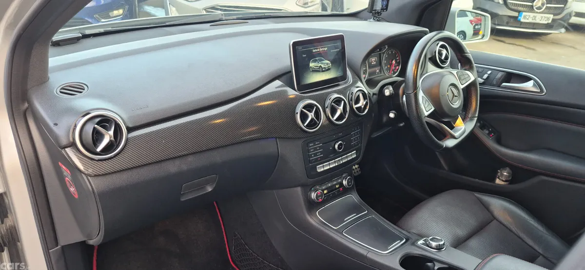 Mercedes-Benz B-Class MPV, Petrol, 2015, Silver