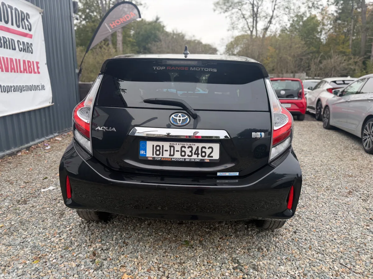 Toyota Aqua Hatchback, Petrol Hybrid, 2018, Black