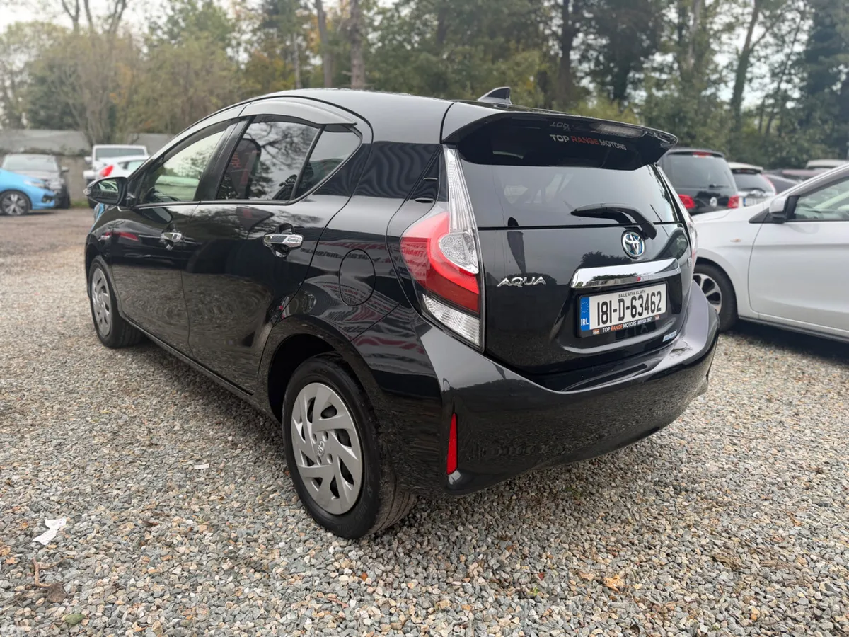 Toyota Aqua Hatchback, Petrol Hybrid, 2018, Black