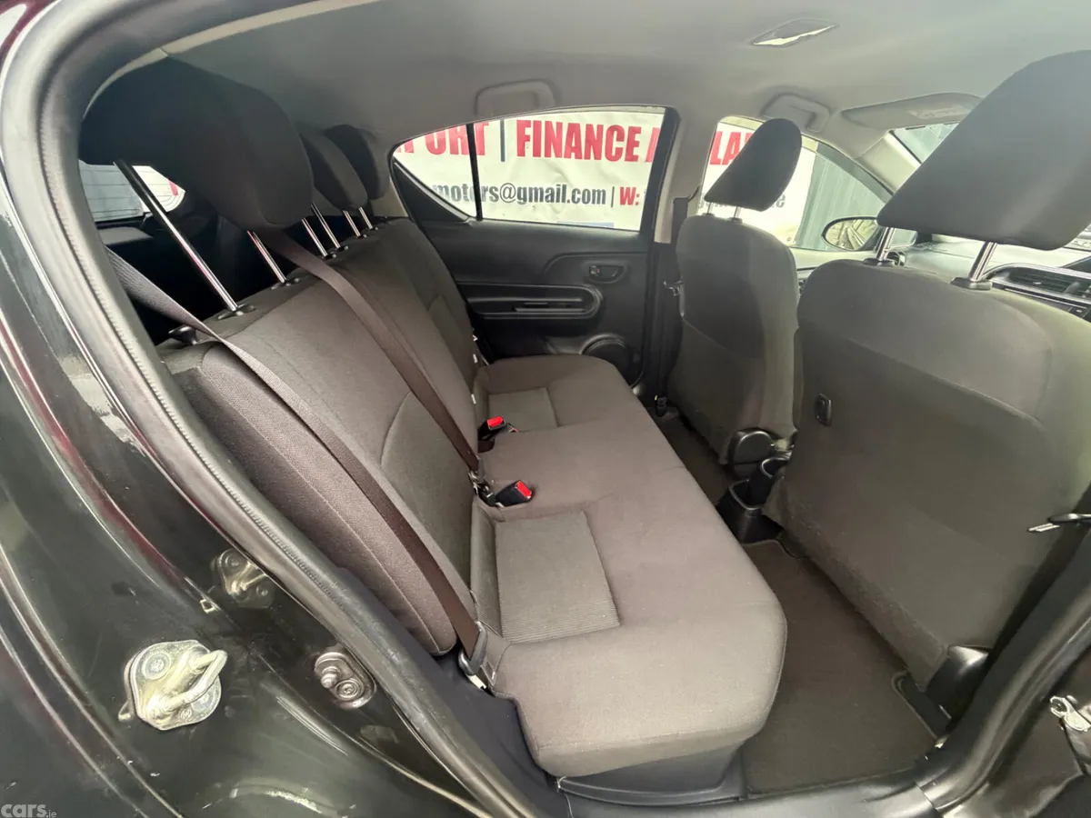 Toyota Aqua Hatchback, Petrol Hybrid, 2018, Black