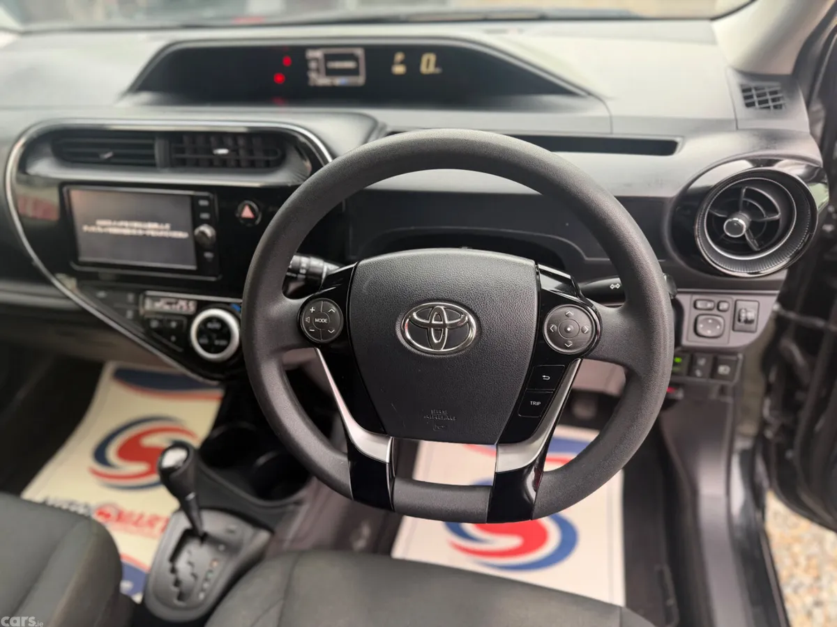 Toyota Aqua Hatchback, Petrol Hybrid, 2018, Black