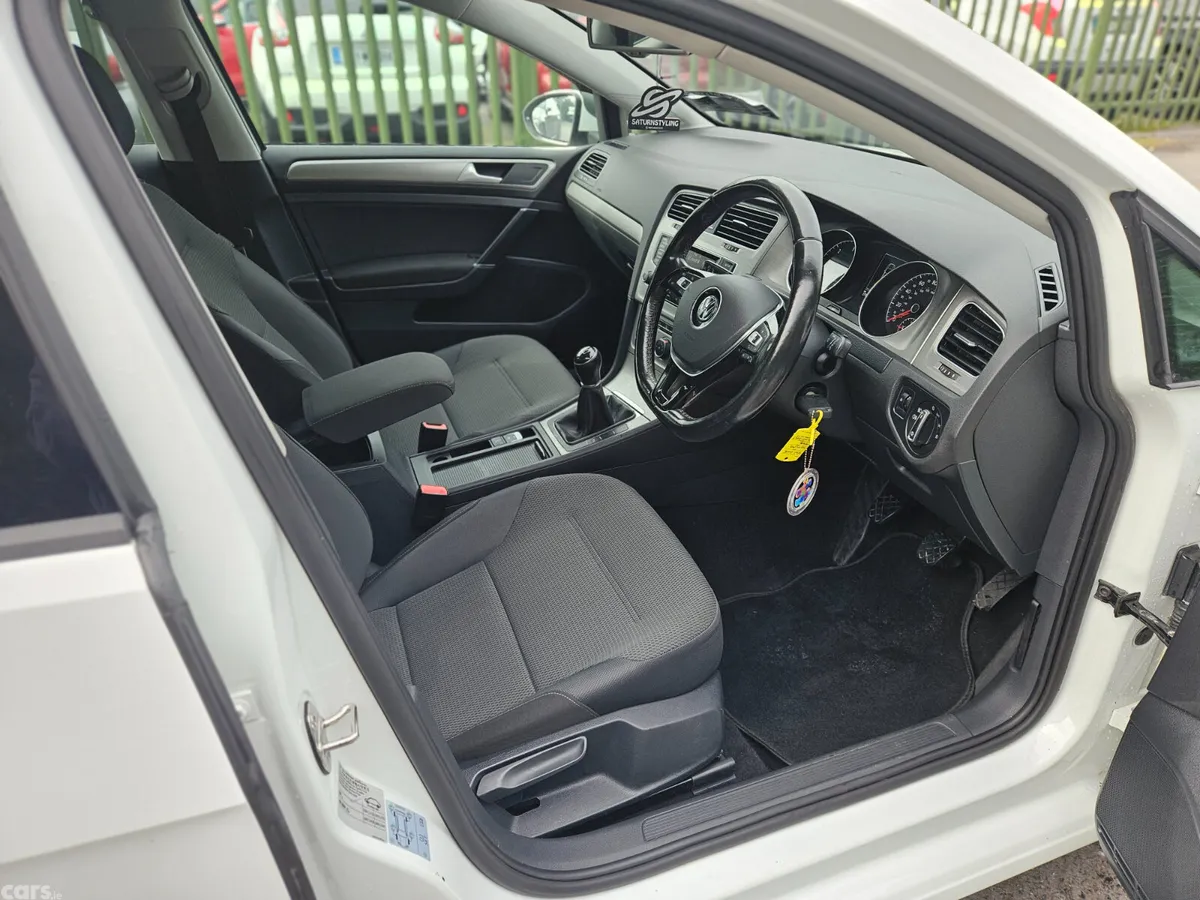 Volkswagen Golf Hatchback, Diesel, 2015, White