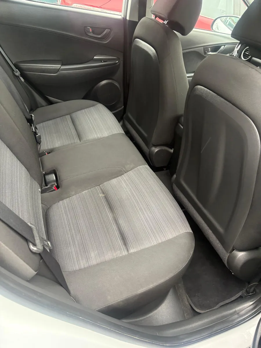 Hyundai KONA MPV, Petrol, 2018, White