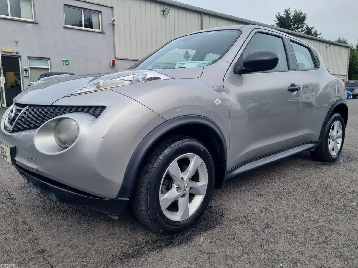 Nissan Juke SUV, Petrol, 2012, Silver