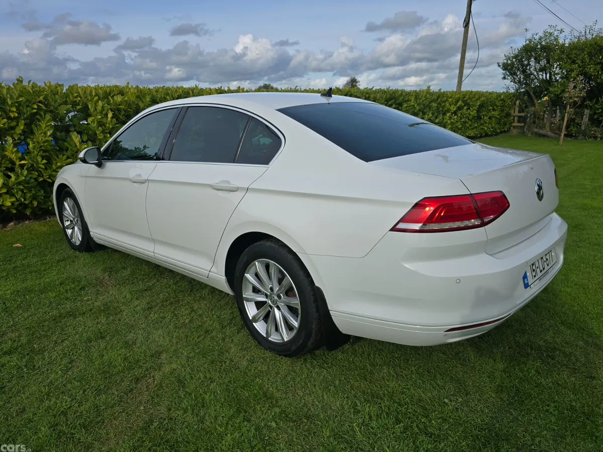 Volkswagen Passat Saloon, Diesel, 2015, White