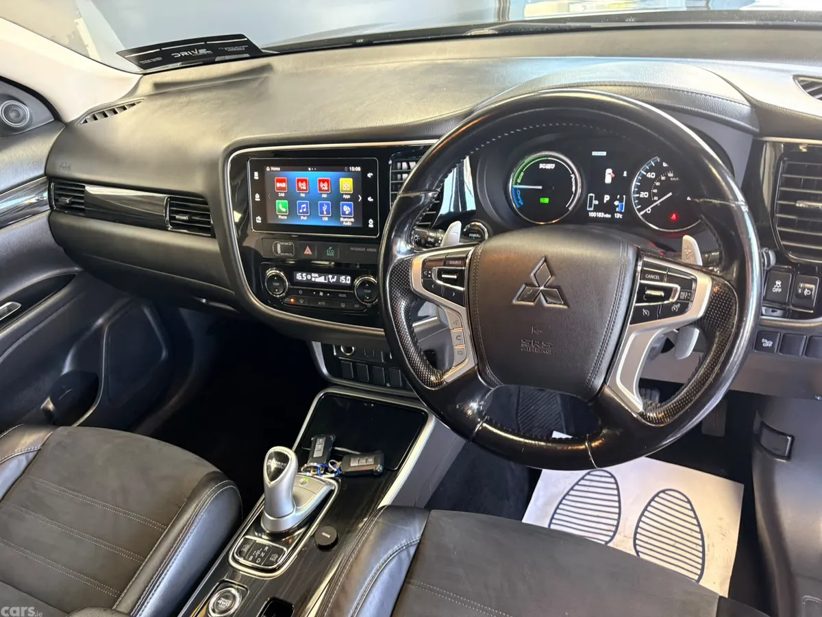 Mitsubishi Outlander SUV, Petrol Plug-in Hybrid, 2017, Black