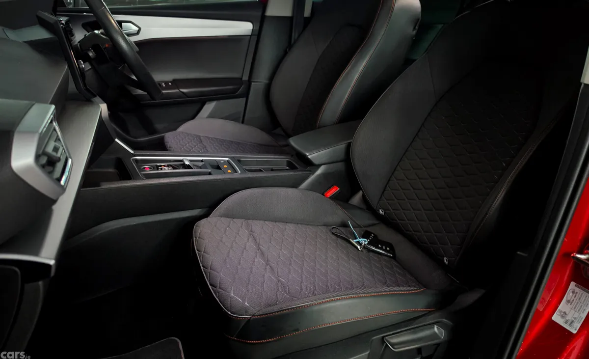 SEAT Leon Estate, Diesel, 2021, Red