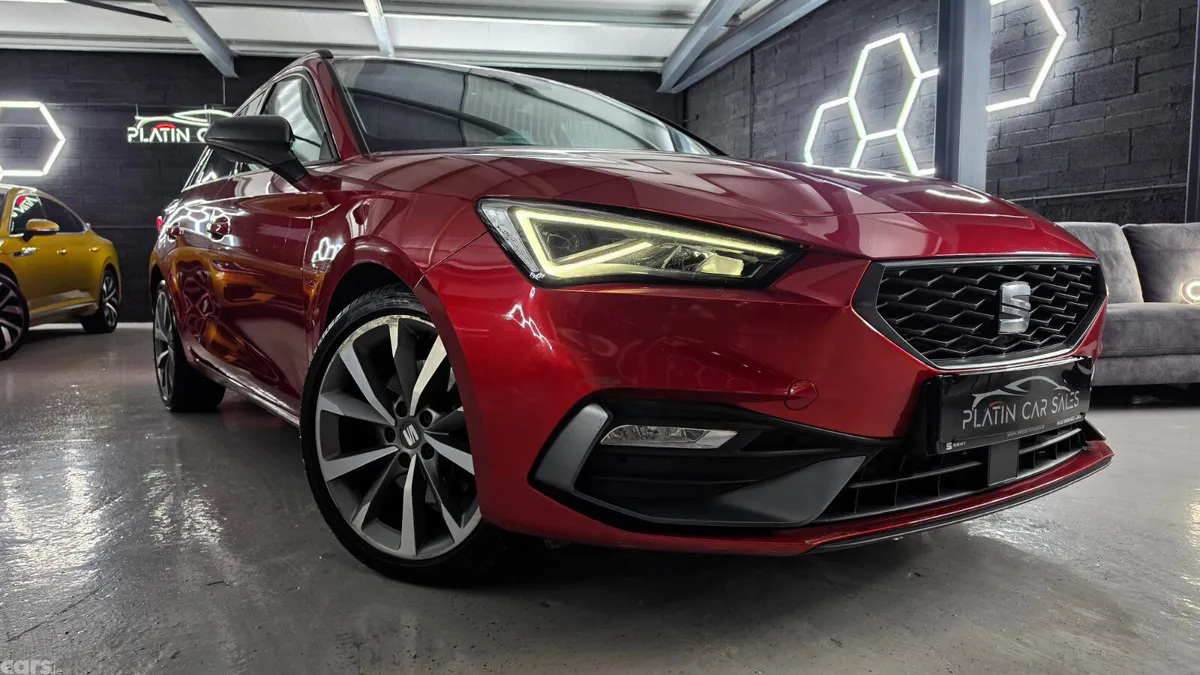 SEAT Leon Estate, Diesel, 2021, Red