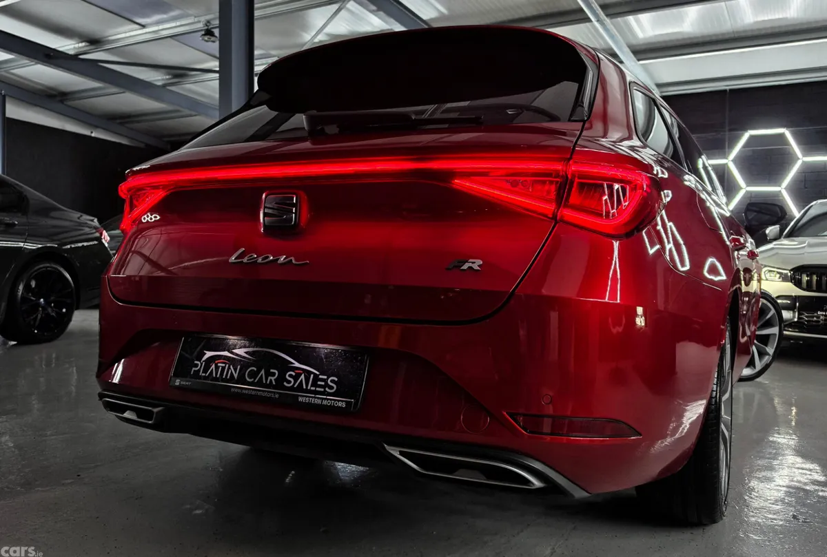 SEAT Leon Estate, Diesel, 2021, Red