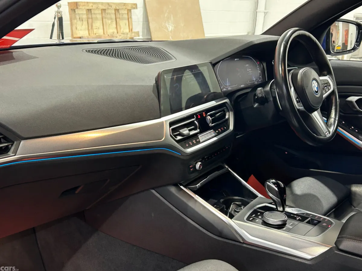 BMW 3-Series Saloon, Petrol Plug-in Hybrid, 2022, Blue