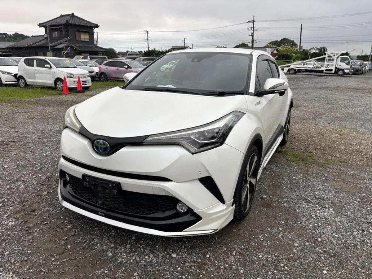 Toyota C-HR SUV, Petrol Hybrid, 2017, White