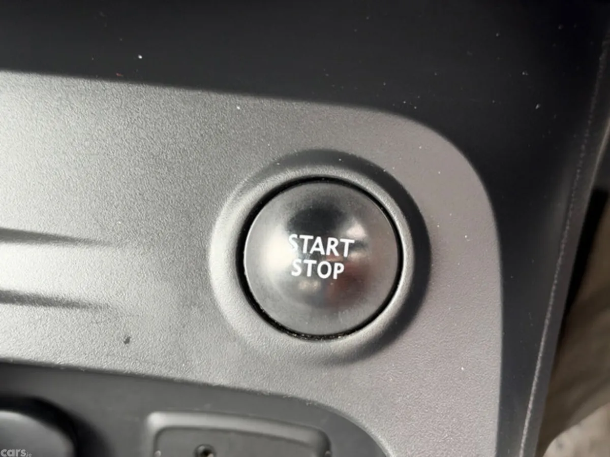 Renault Captur Hatchback, Diesel, 2017, Grey