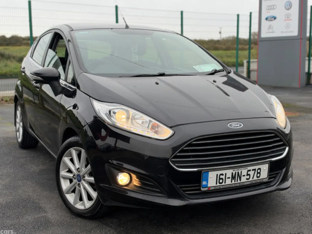 Ford Fiesta Hatchback, Petrol, 2016, Black